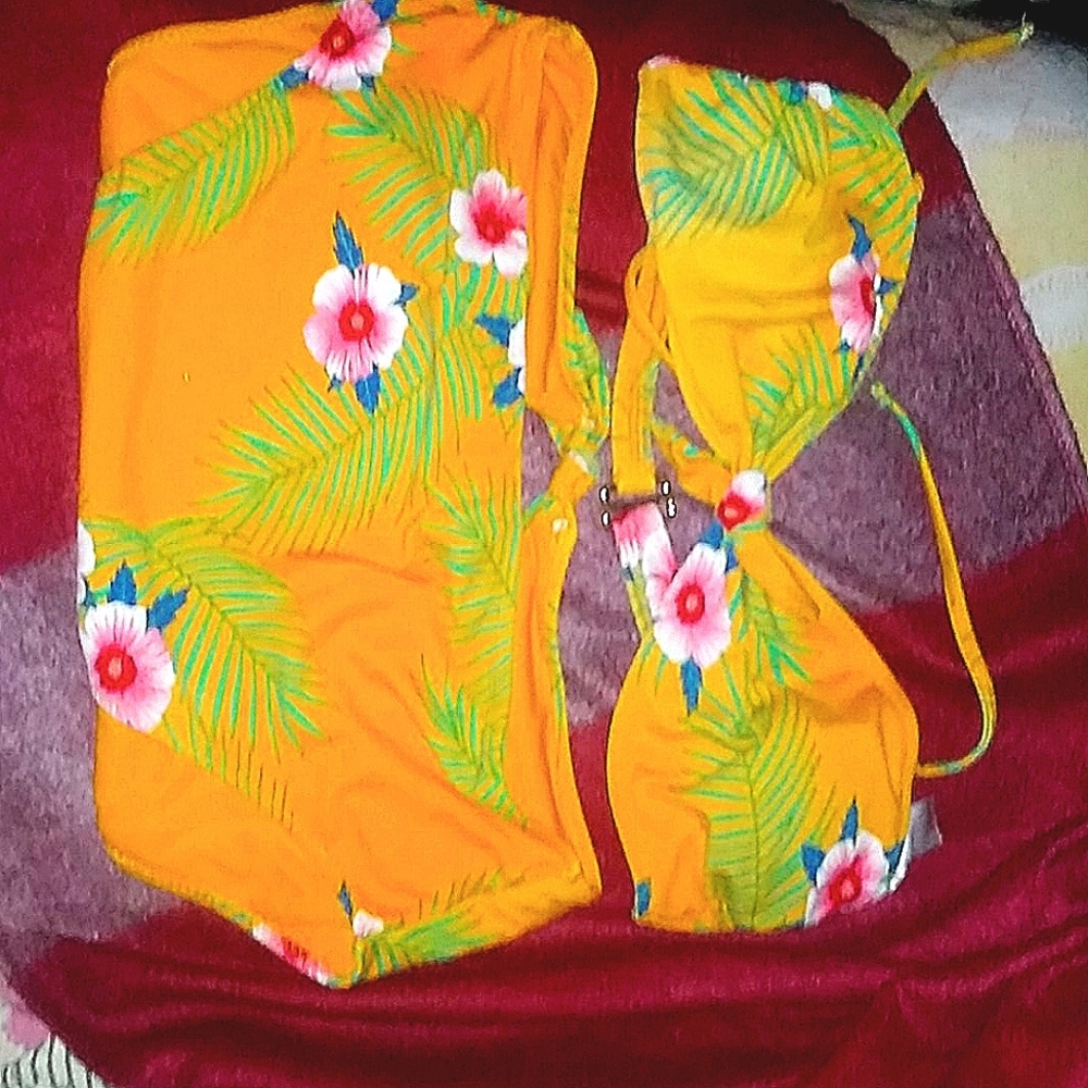 Swim suit
